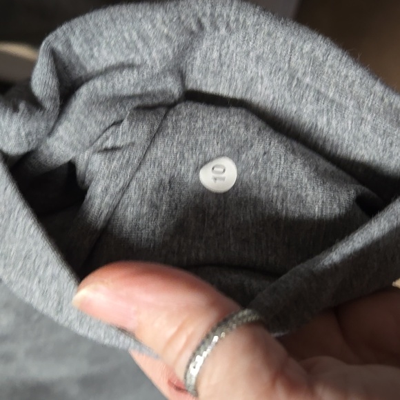 Lululemon Belle Wrap - Picture 4 of 5